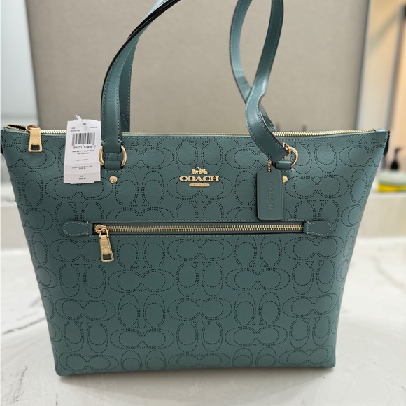 Coach Gallery Tote Bag In Signature Leather - Picture 1 of 10